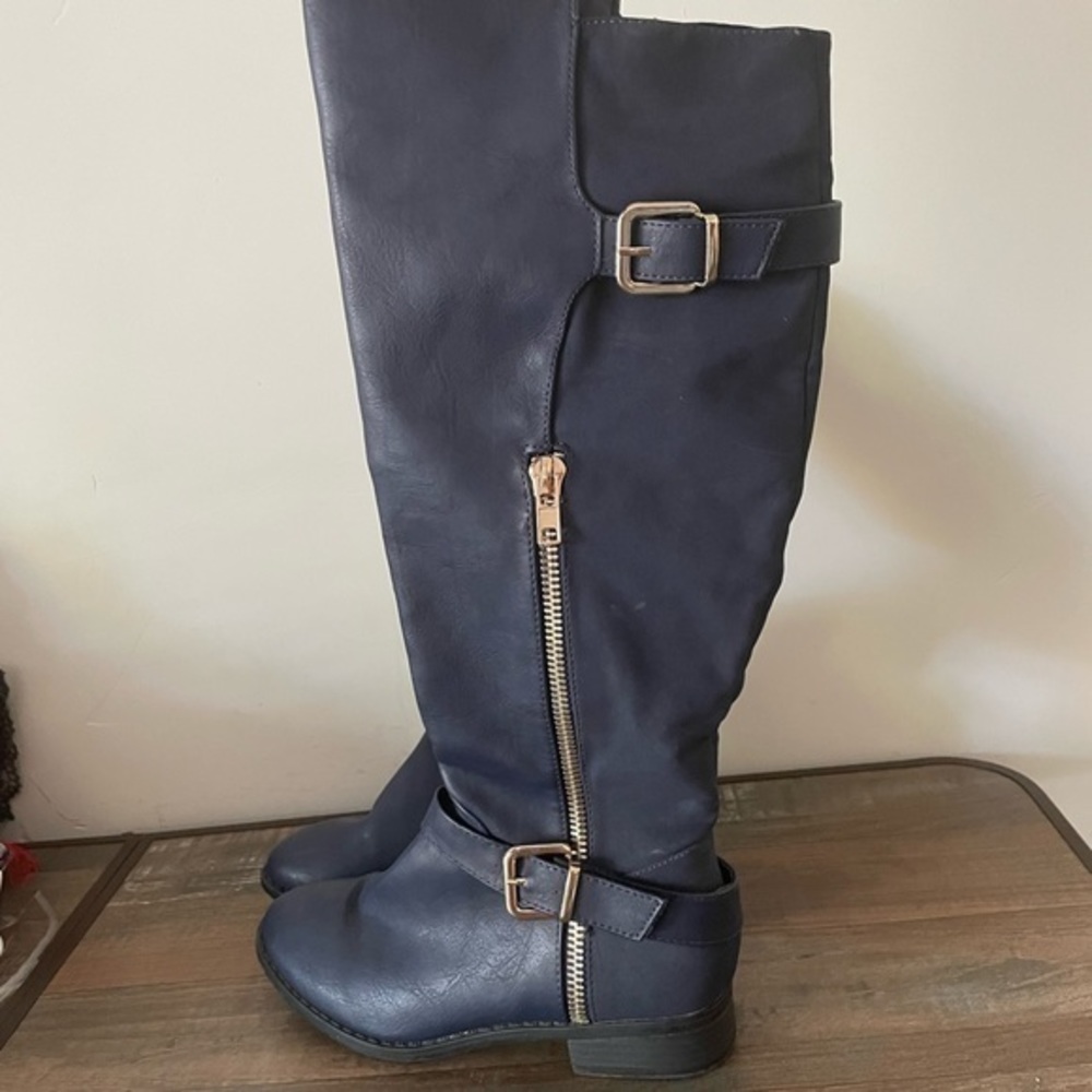 Amar Bucket Flat Boot Womens Shoes Size 8